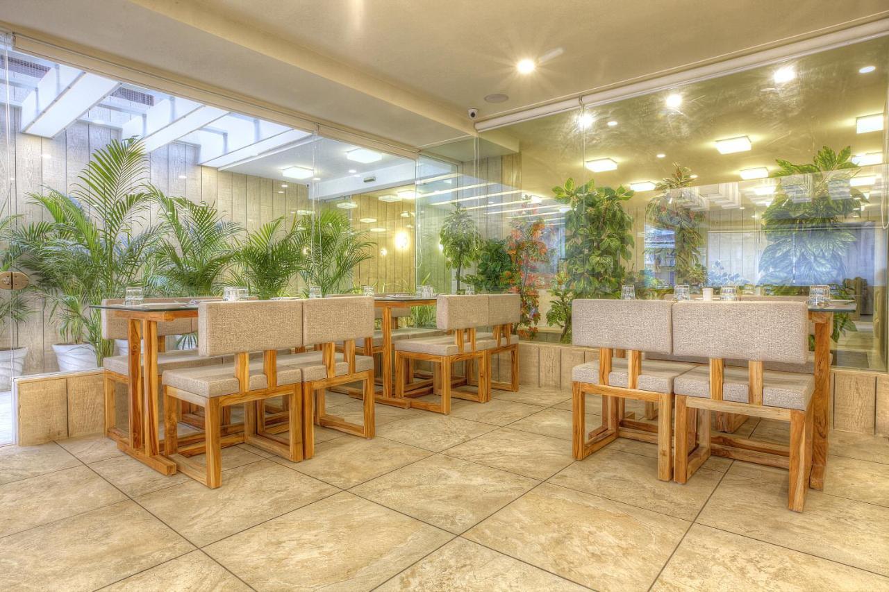 Scenaria Hotel Ahmadábád Exteriér fotografie
